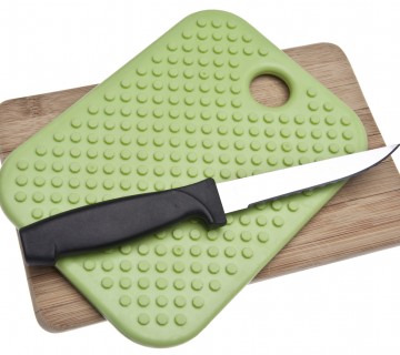 lesen, plastična deska in nož
