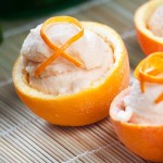 pomarančni sladoled v pomarančni lupini